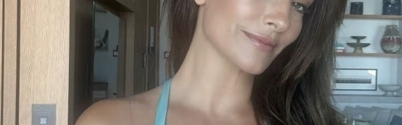 麻将胡了2-克劳奇：曾对阿隆索女友一见钟情，她来利物浦是为了学习英语